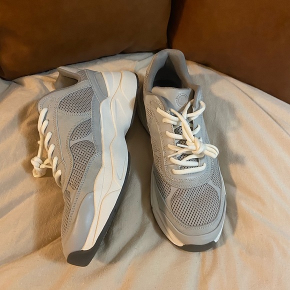 H&M Gray Chunky-soled Mesh Sneaker - Picture 4 of 6